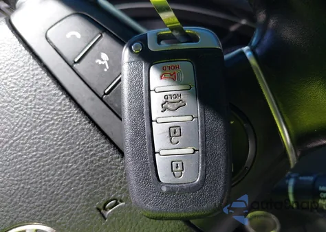 2012 Hyundai Genesis 5.0L from USA, damaged, VIN KMHGC4DH9CU188362